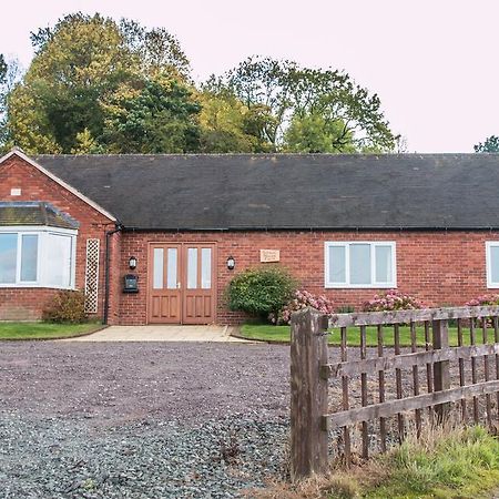 Applewood Villa Мъч Уенлок Стая снимка